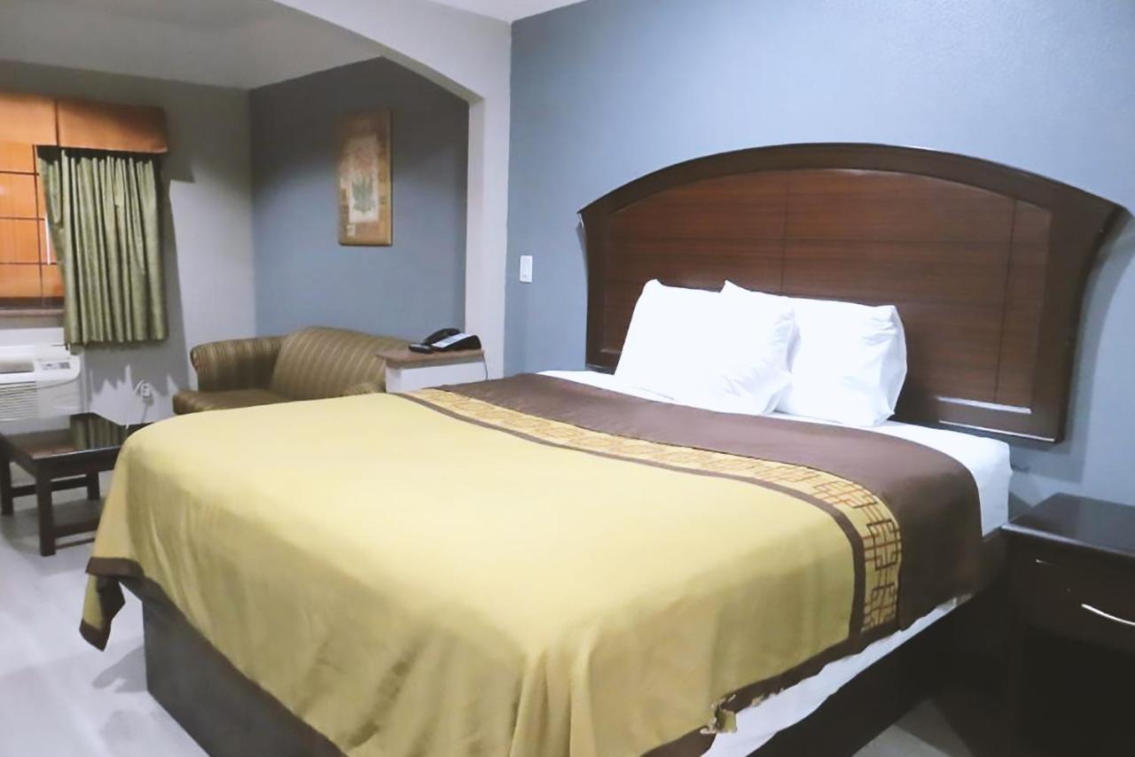 Blue Way Inn & Suites By Jasper Хюстън Екстериор снимка